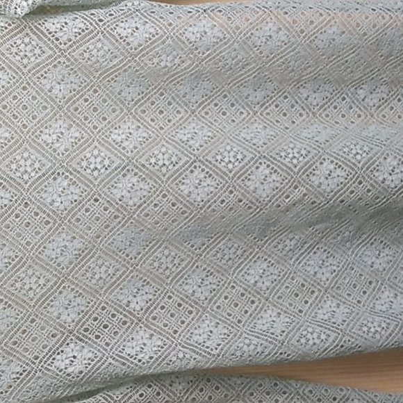 Intimately light green Women's lace long sleeve small NWOT - Picture 2 of 5